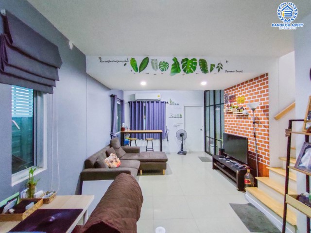 *****ทาวน์เฮ้าส์มือสองย่านปทุมธานี ม.บ้านพฤกษา แจ้งวัฒนะ-ราชพฤกษ์ #หลังมุม เนื้อที่กว้างขวางเกือบ 27 ตร.ว. ฟังก์ชัน 3 ห้องนอน 2 ห้องน้ำ 1 ที่จอดรถ บ้านพร้อมอยู่ แถมฟรี! 2 เครื่องปรับอากาศ บนทำเลเชื่อมต่อถ.ราชพฤกษ์, ถ.แจ้งวัฒนะ และทางด่วน "บางปะอิน-ปากเกร็ด"